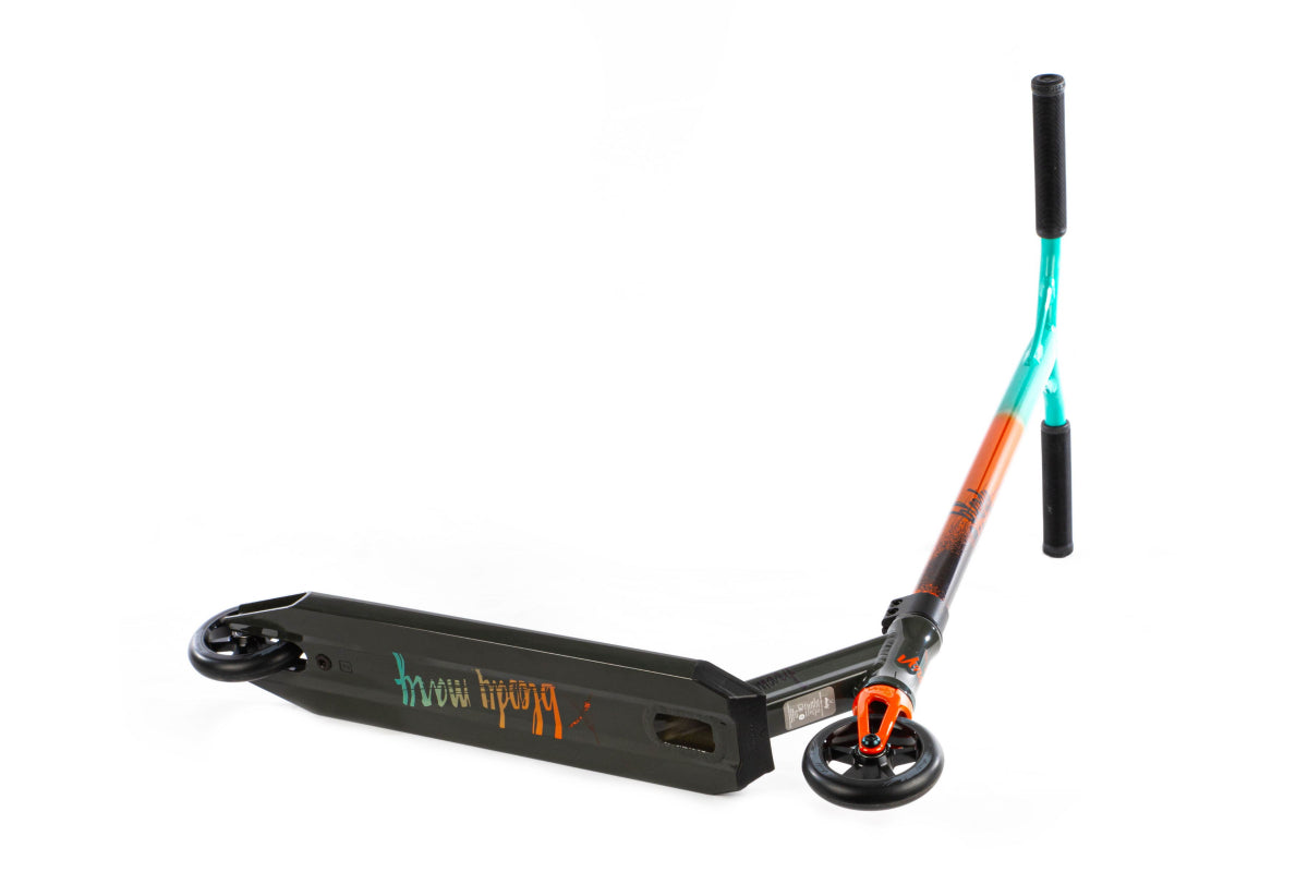 Versatyl Bloody Mary V2 Complete Scooter - Orange/Blue/Black