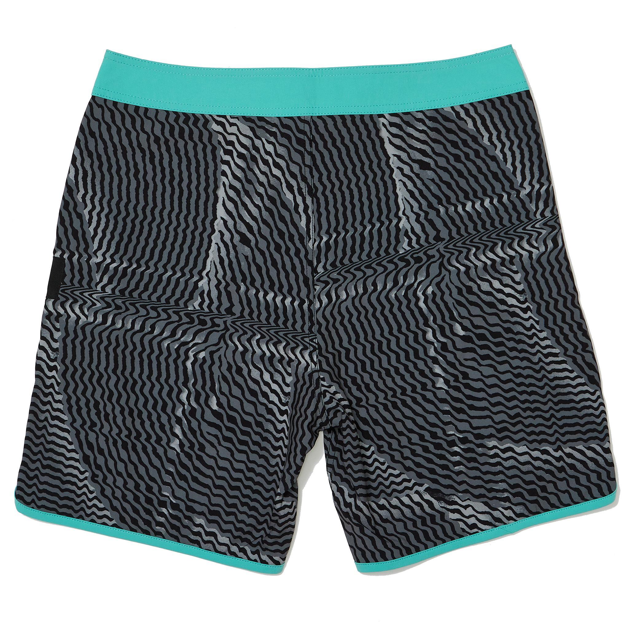 FREQUENCY 83 FIT 18" BOARDSHORT