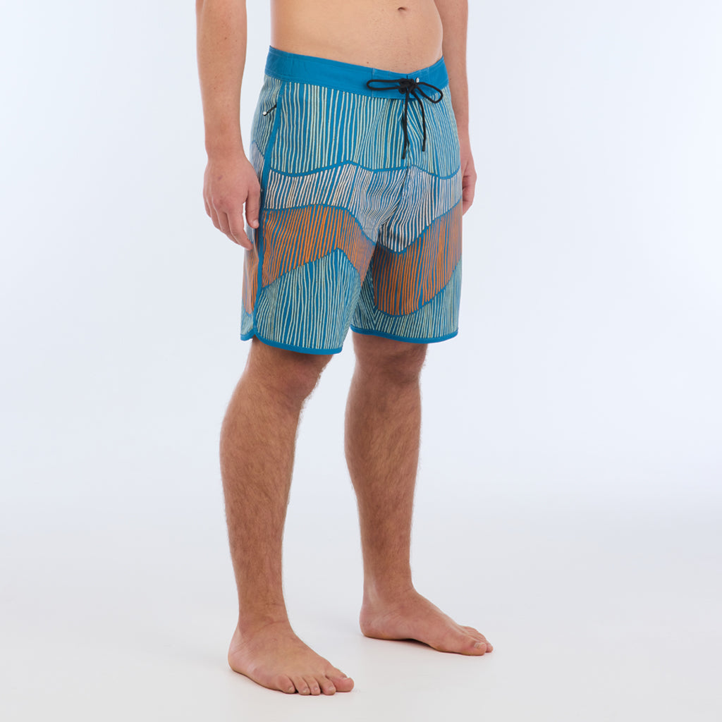 STRATA 83 FIT 18" BOARDSHORT